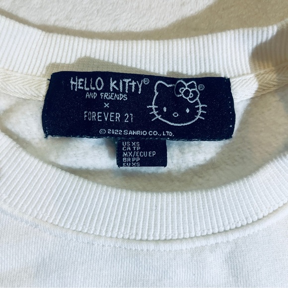Hello Kitty x Forever 21 White cropped Sweatshirt - Picture 2 of 5
